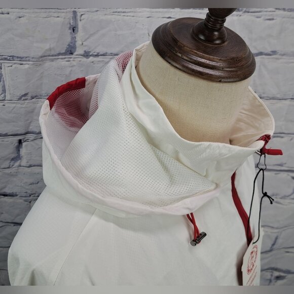 NWT Tim Hortons Run Club Windbreaker Jacket Hoodie Nylon Ripstop Men's Large - Picture 5 of 16